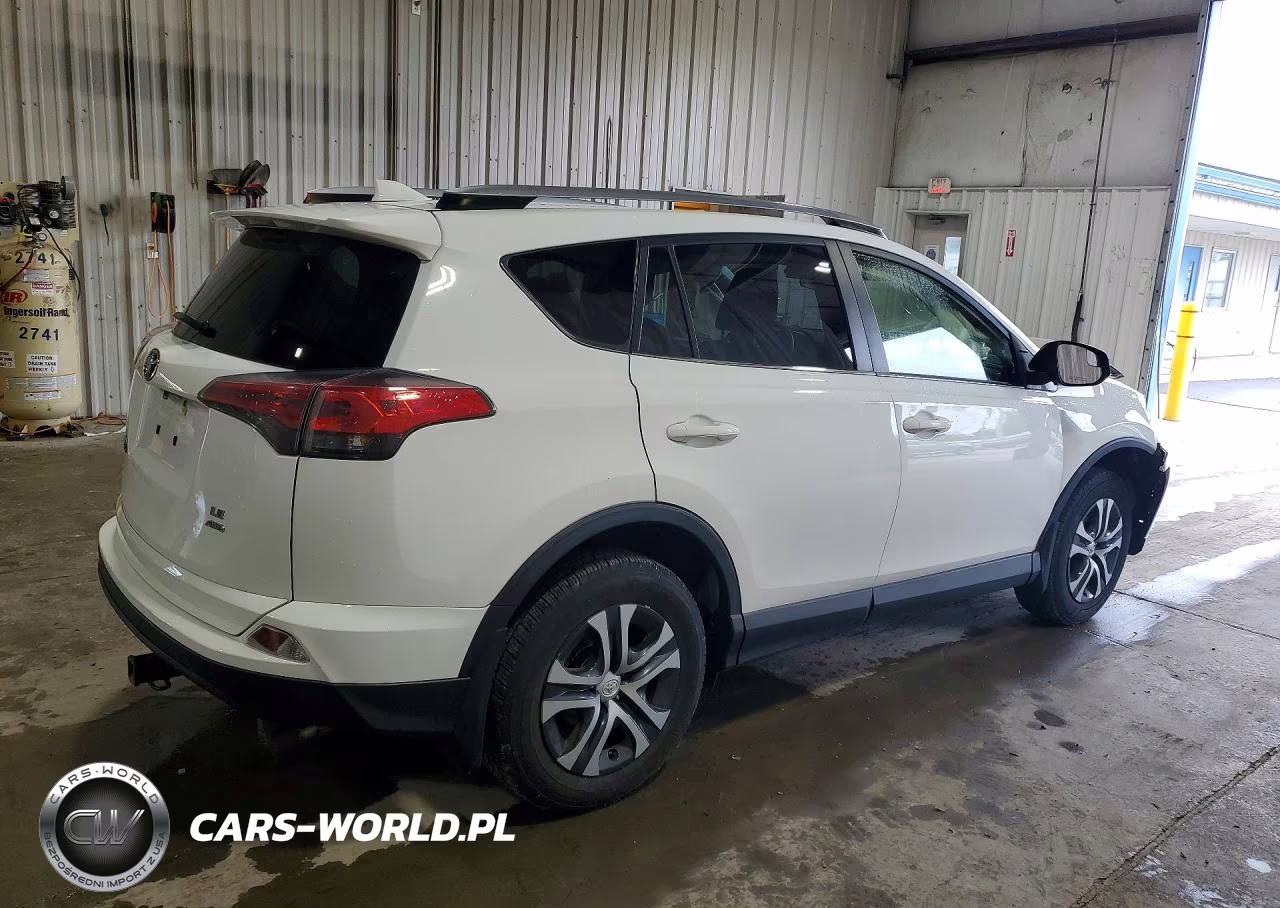 2018 Toyota Rav4 Le VIN:JTMBFREVXJJ243424 - 3