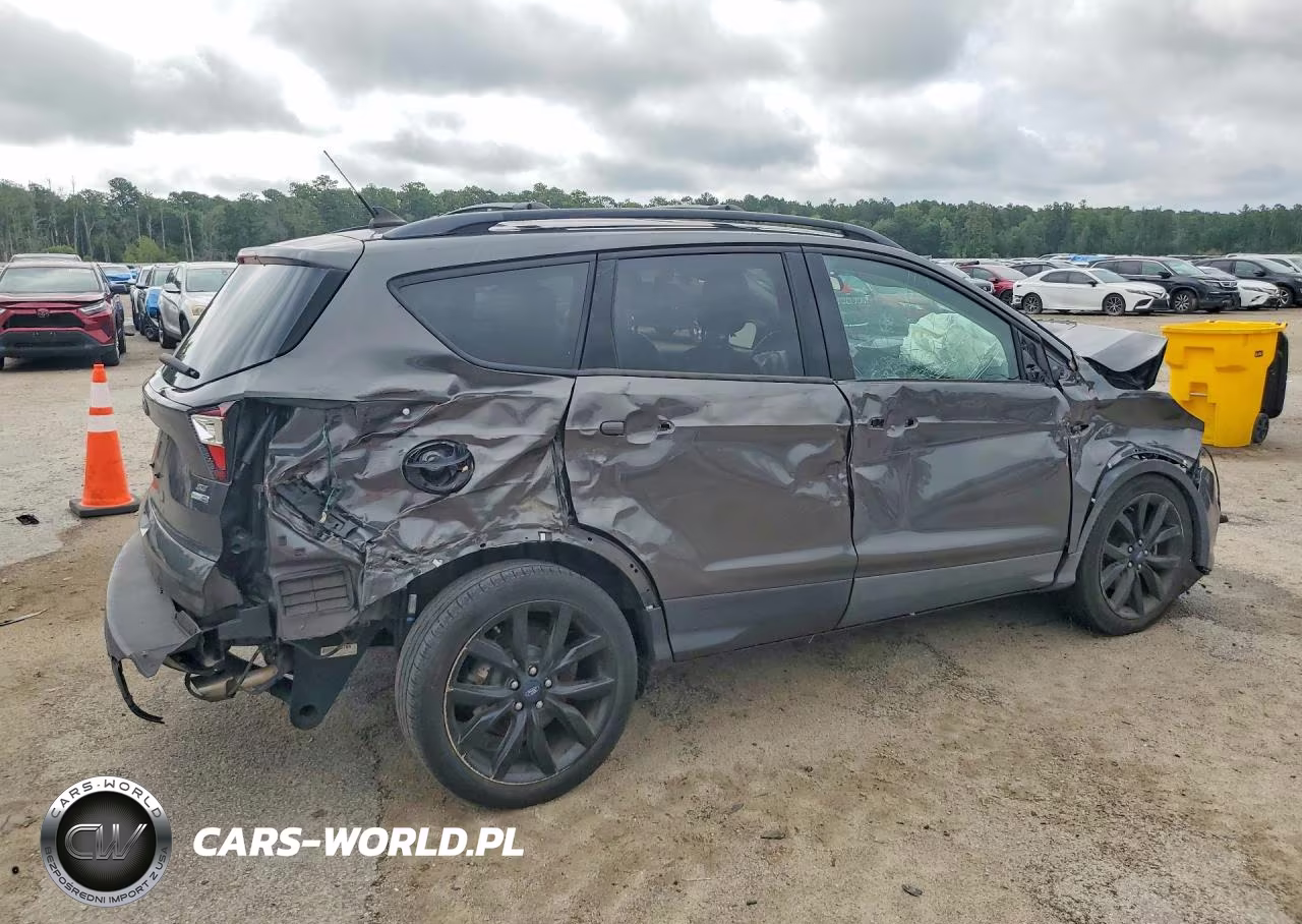 2019 Ford Escape Se VIN:1FMCU9GD7KUC43360 - 3