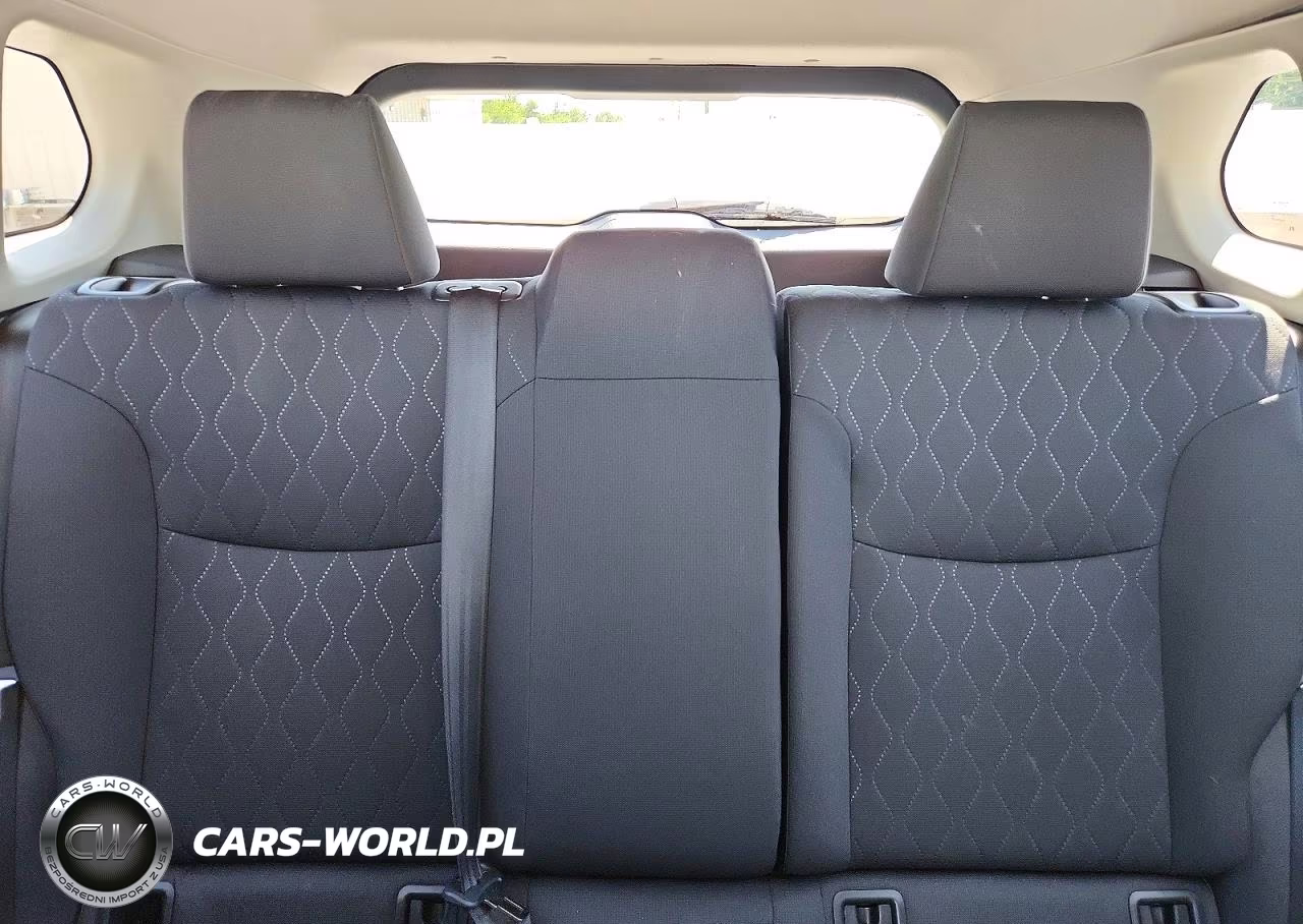 2024 Toyota Corolla Cross Le VIN:7MUCAABG3RV110955 - 10