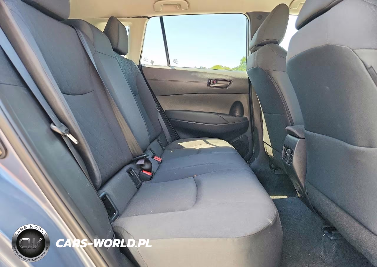 2024 Toyota Corolla Cross Le VIN:7MUCAABG3RV110955 - 11