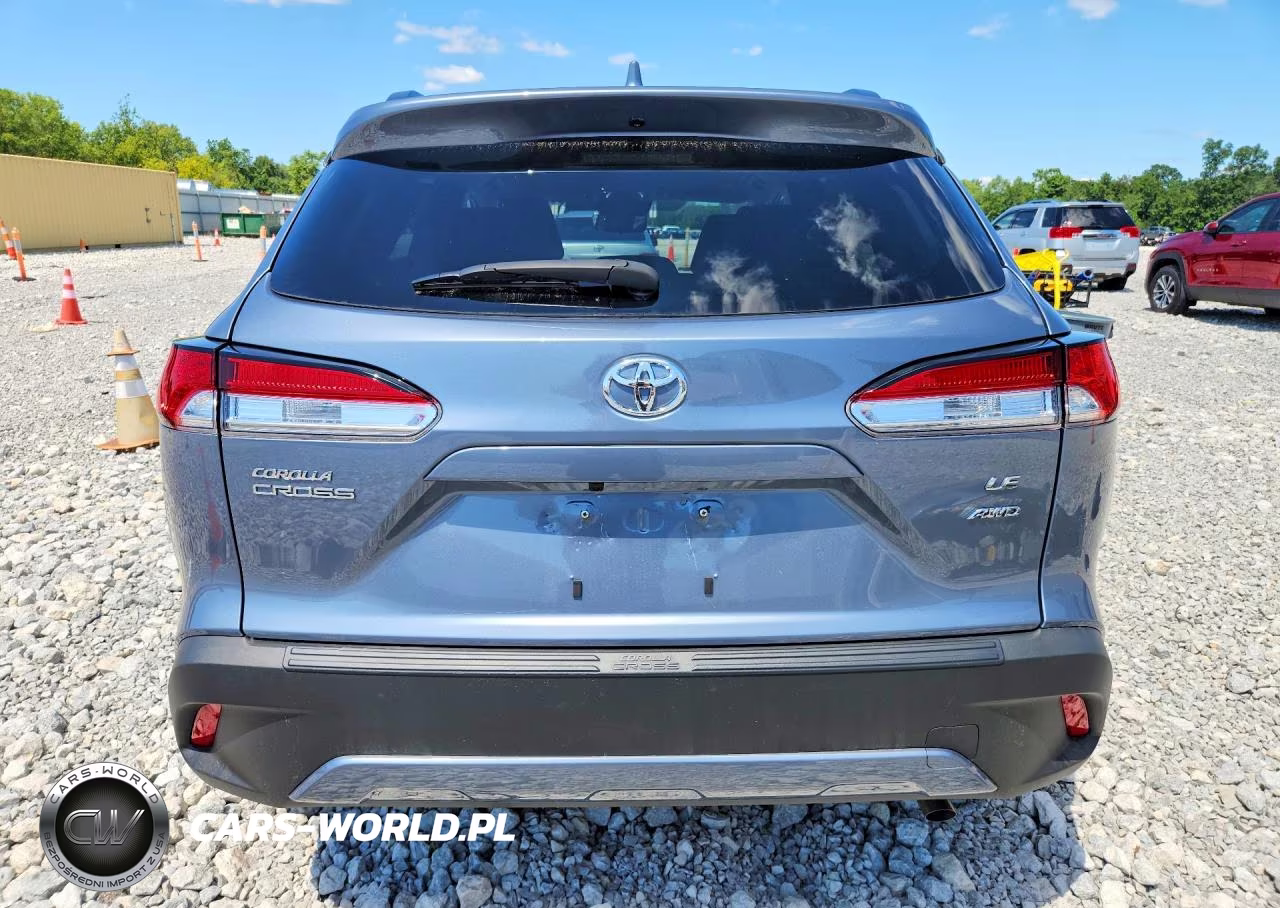 2024 Toyota Corolla Cross Le VIN:7MUCAABG3RV110955 - 6