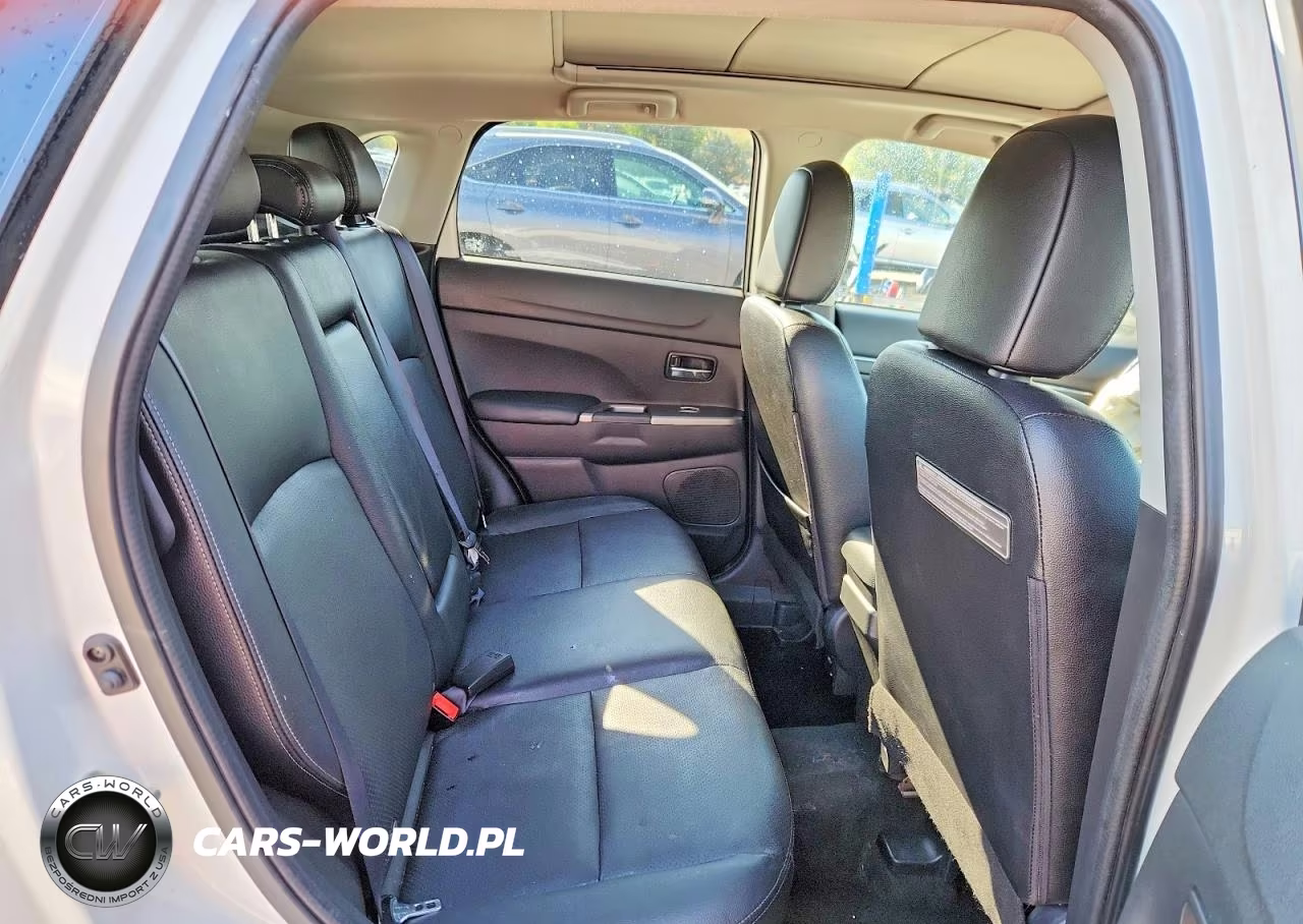 2018 Mitsubishi Outlander Sport Sel VIN:JA4AR4AW0JZ013519 - 11