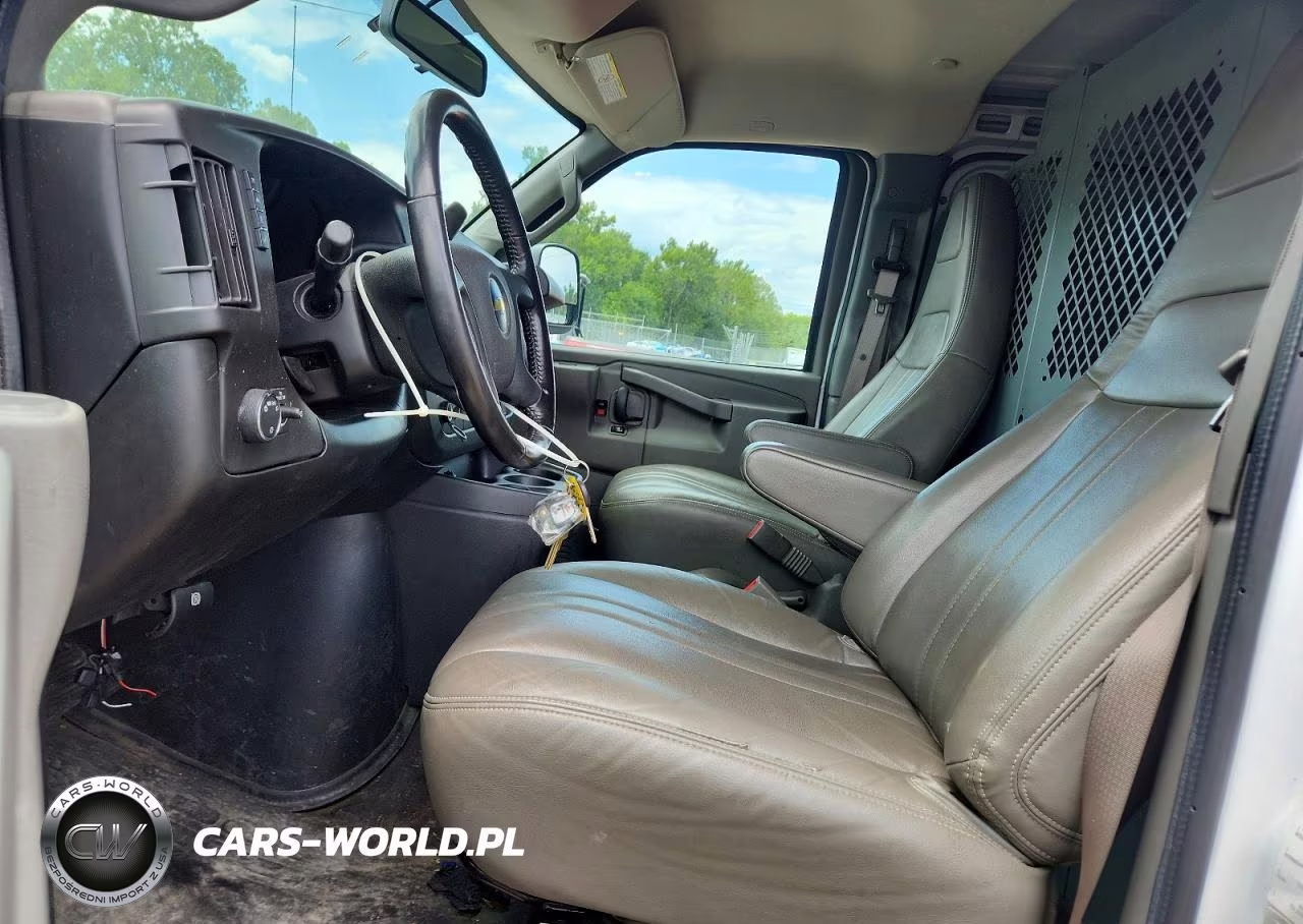 2021 Chevrolet Express G2500 VIN:1GCWGAFP7M1251985 - 7