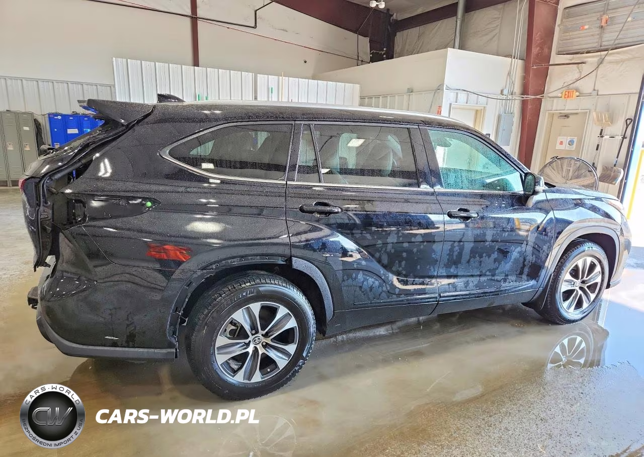 2021 Toyota Highlander Xle VIN:5TDHZRBH1MS091203 - 3