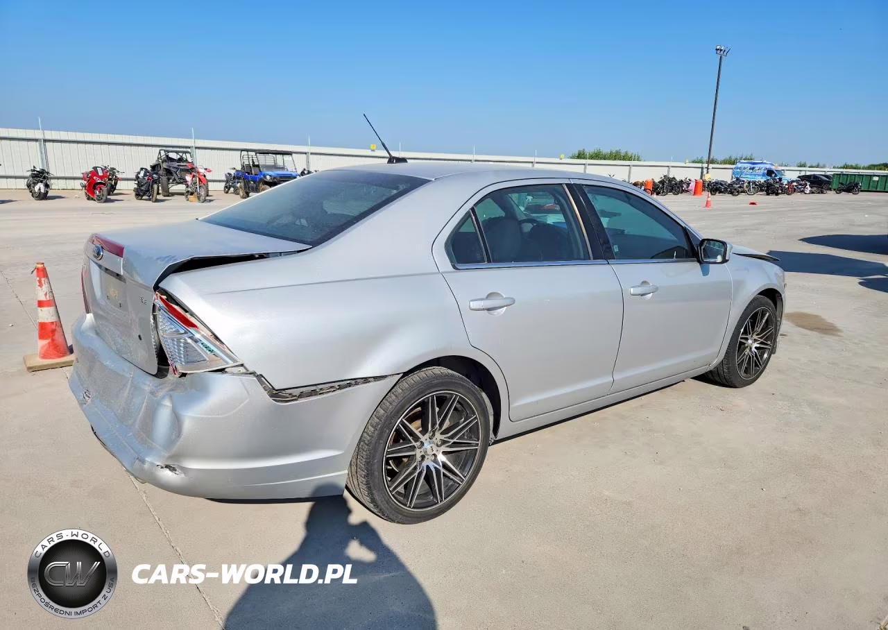 2010 Ford Fusion Se VIN:3FAHP0HA9AR247066 - 3