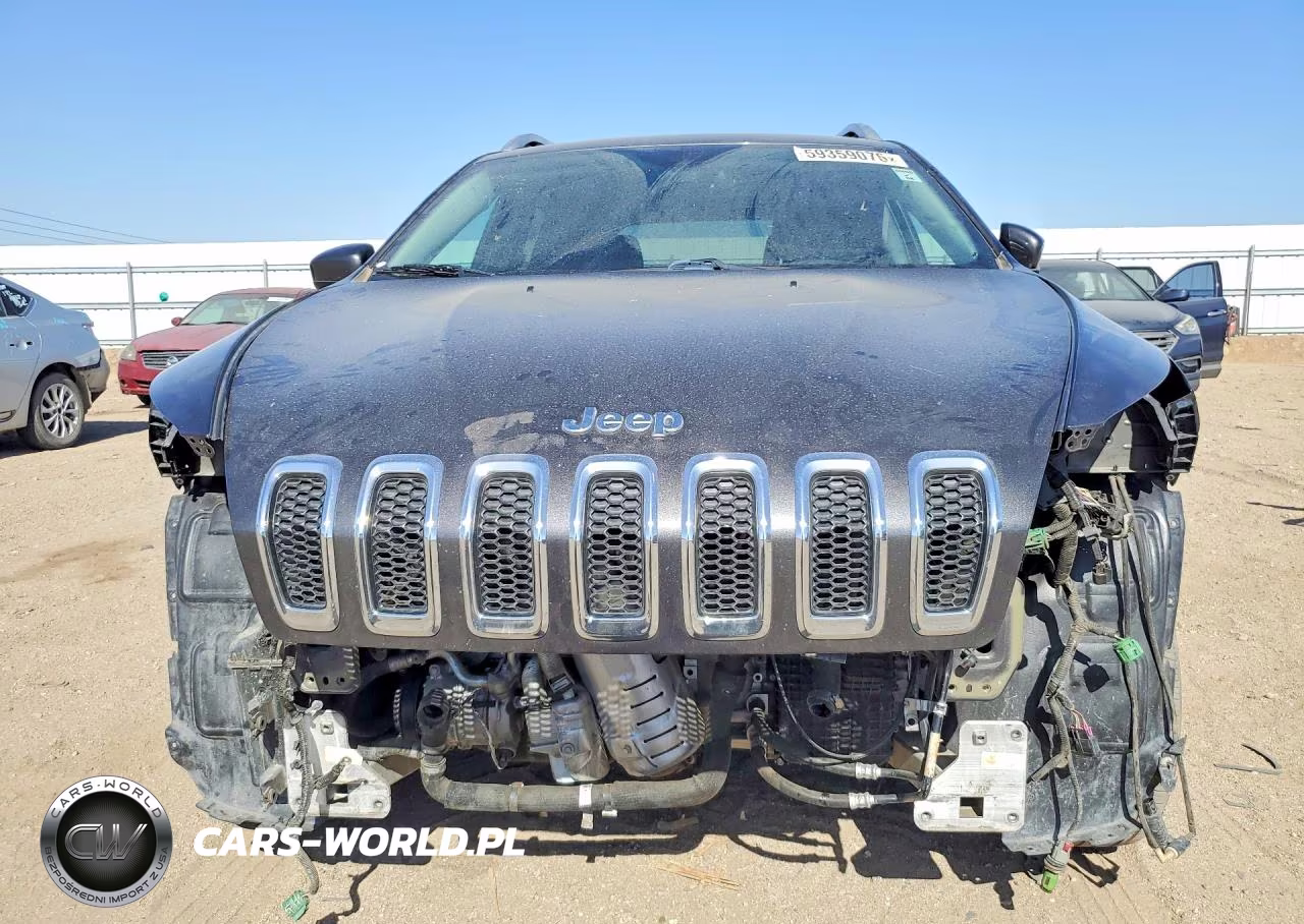 2015 Jeep Cherokee Latitude VIN:1C4PJLCB1FW530865 - 5