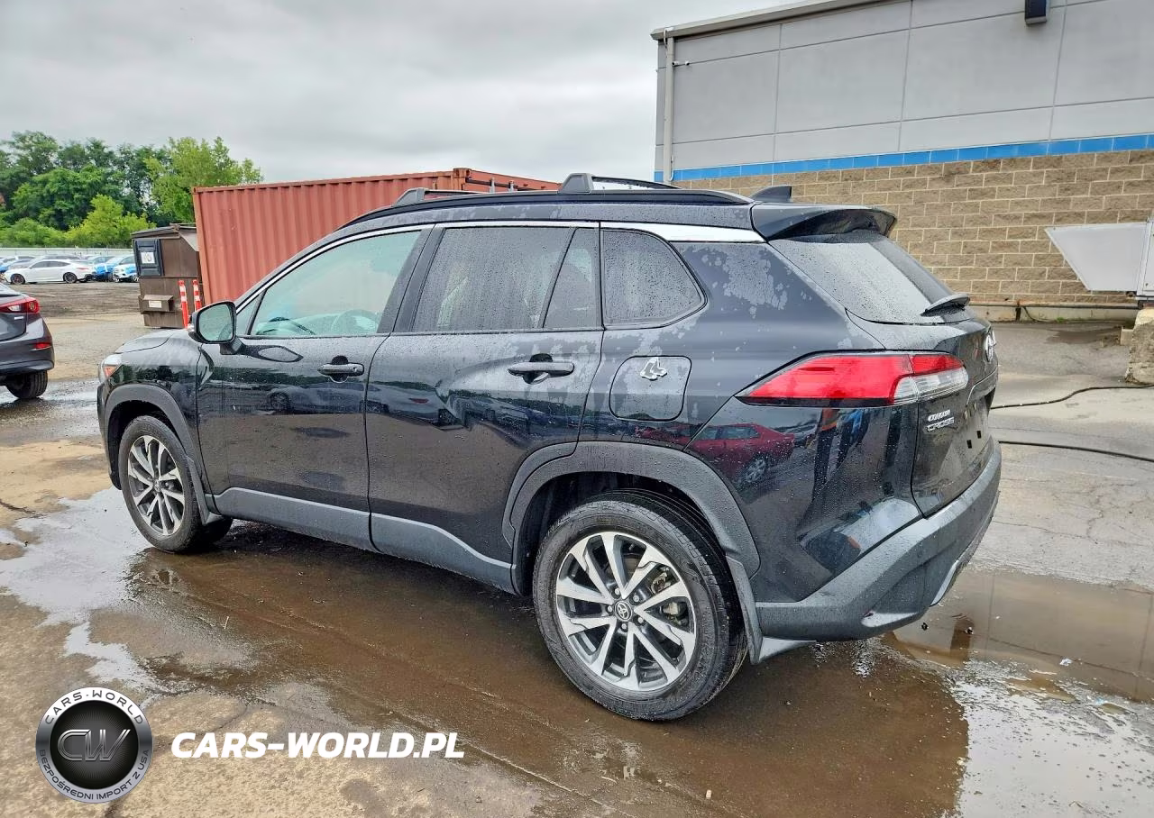 2024 Toyota Corolla Cross Xle VIN:7MUDAABG4RV113433 - 2