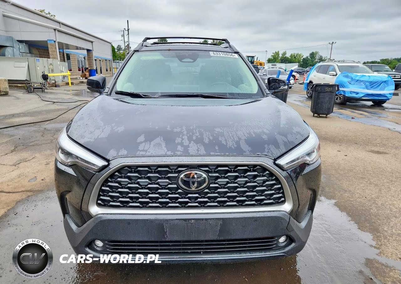 2024 Toyota Corolla Cross Xle VIN:7MUDAABG4RV113433 - 5