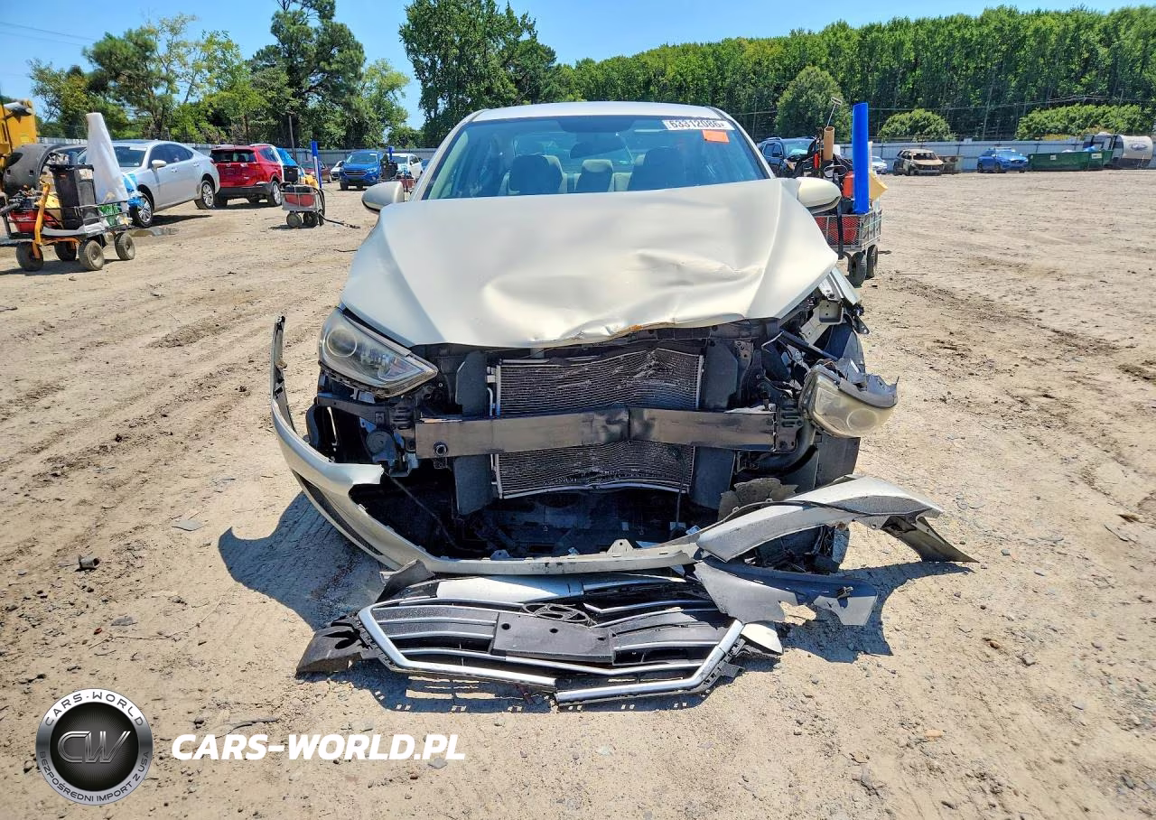 2018 Hyundai Elantra Sel VIN:KMHD84LF5JU471603 - 5