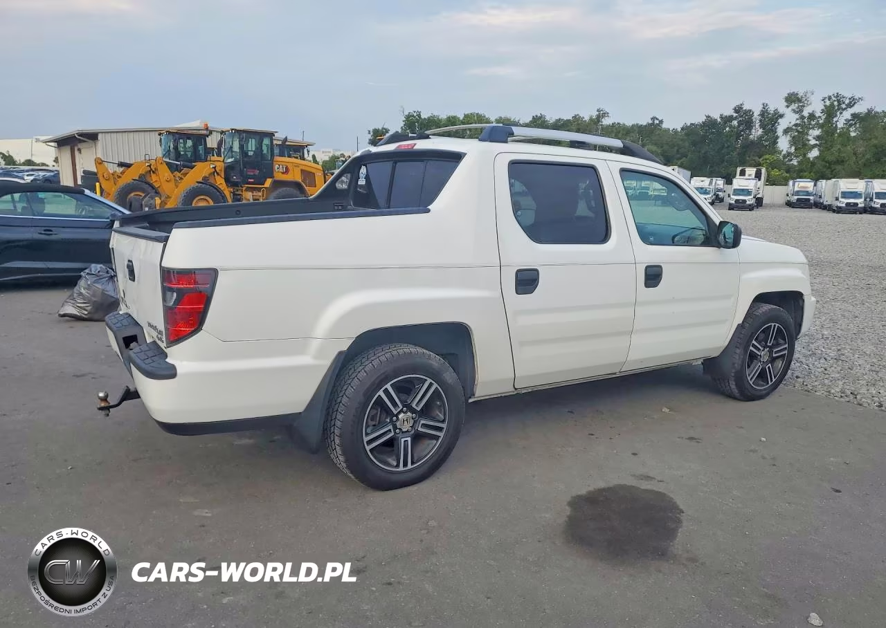 2012 Honda Ridgeline Sport VIN:5FPYK1F79CB454042 - 3