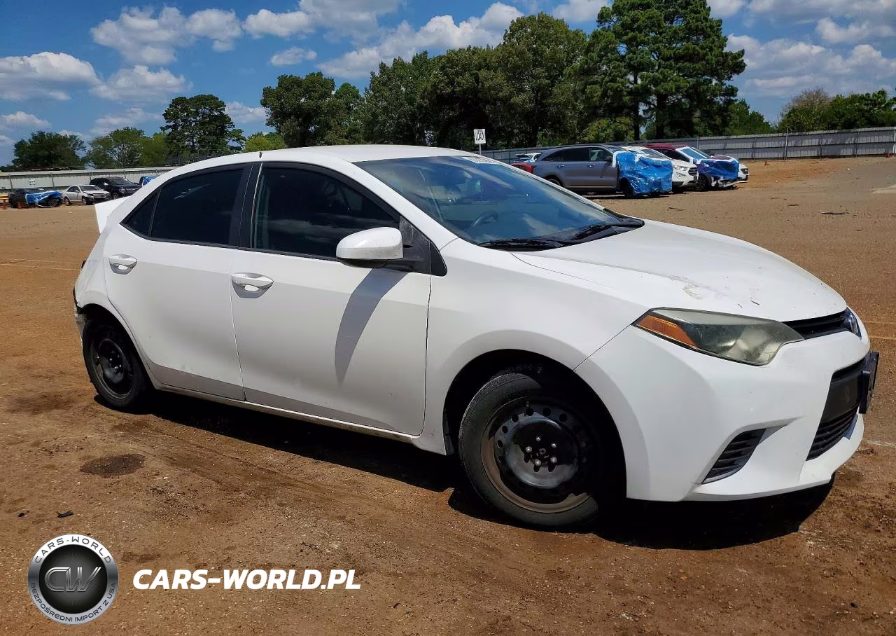 2015 Toyota Corolla Le VIN:5YFBURHE6FP224776 - 4