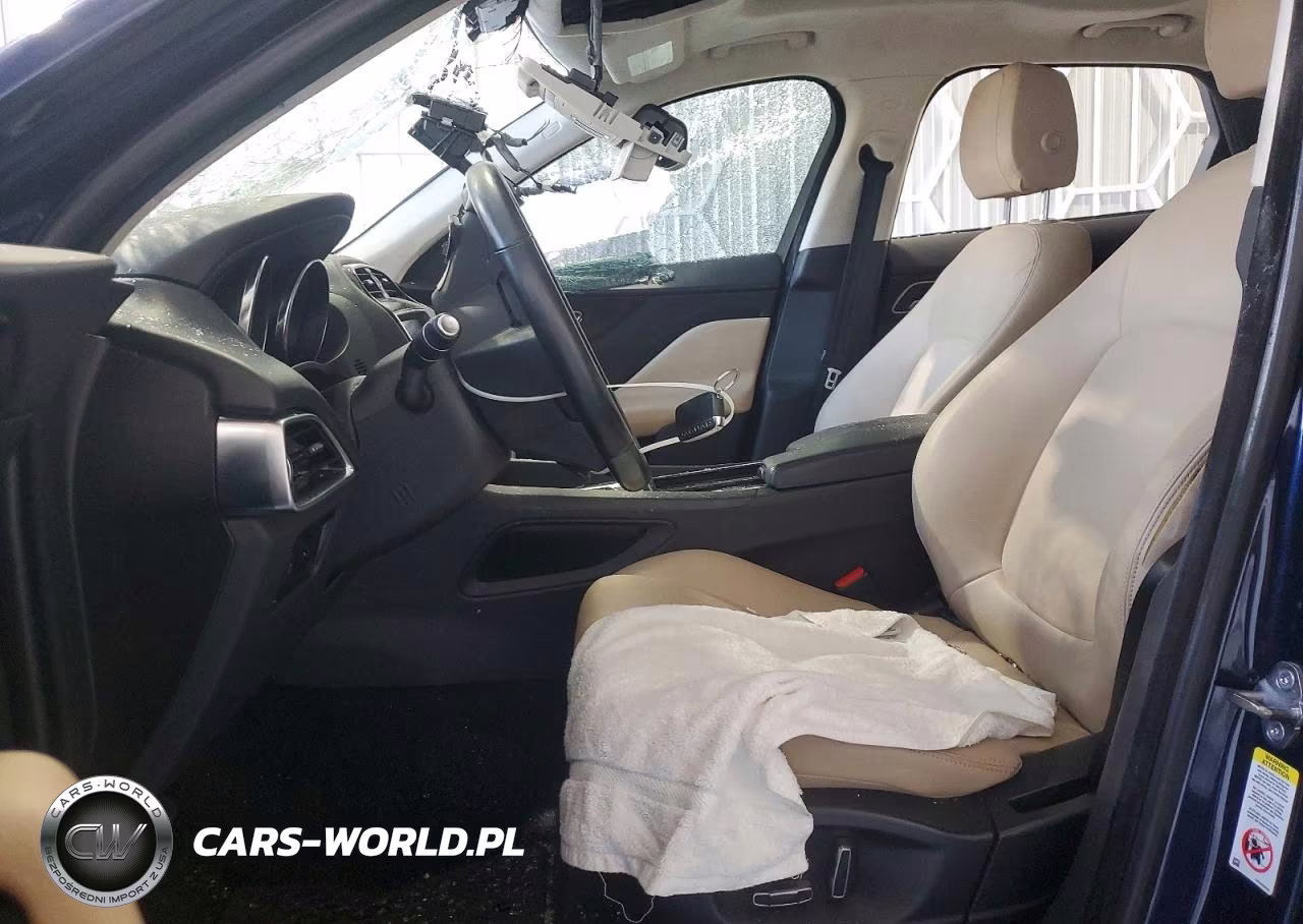 2019 Jaguar F-Pace Premium VIN:SADCJ2FX5KA356844 - 7