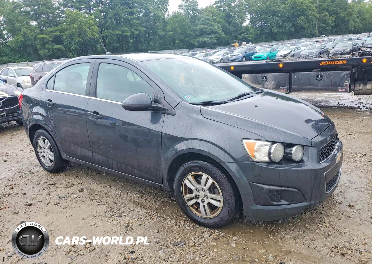 2014 Chevrolet Sonic Lt VIN:1G1JC5SH3E4212914 - 4