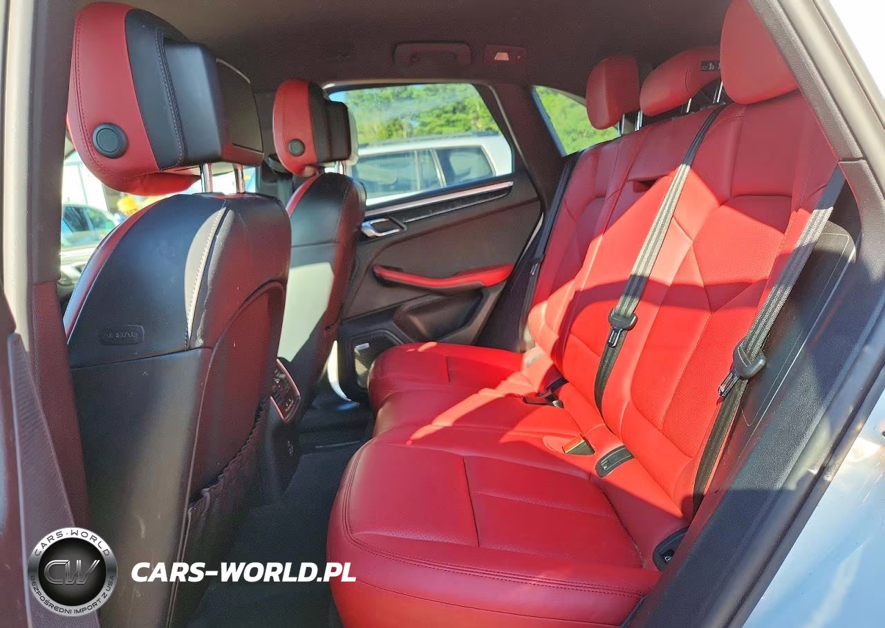 2020 Porsche Macan S VIN:WP1AB2A54LLB37089 - 11