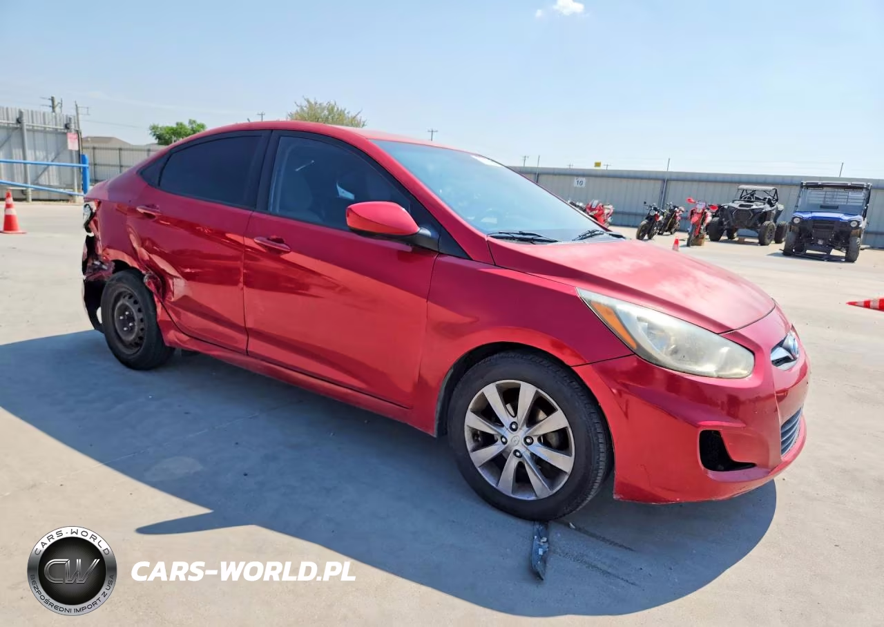 2014 Hyundai Accent Gls VIN:KMHCT4AE3EU643119 - 4