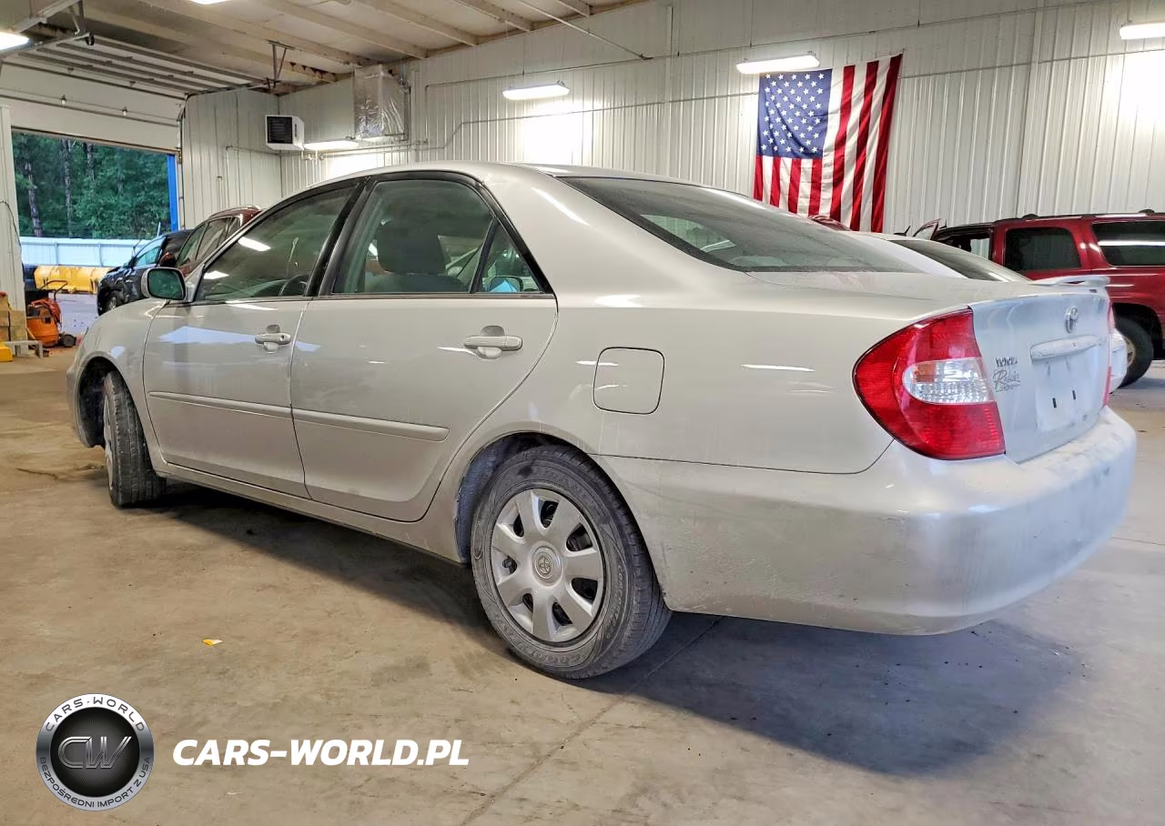 2002 Toyota Camry Le VIN:4T1BE32K72U044496 - 2