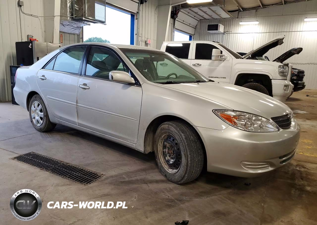 2002 Toyota Camry Le VIN:4T1BE32K72U044496 - 4
