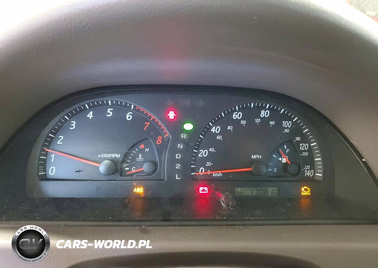 2002 Toyota Camry Le VIN:4T1BE32K72U044496 - 9