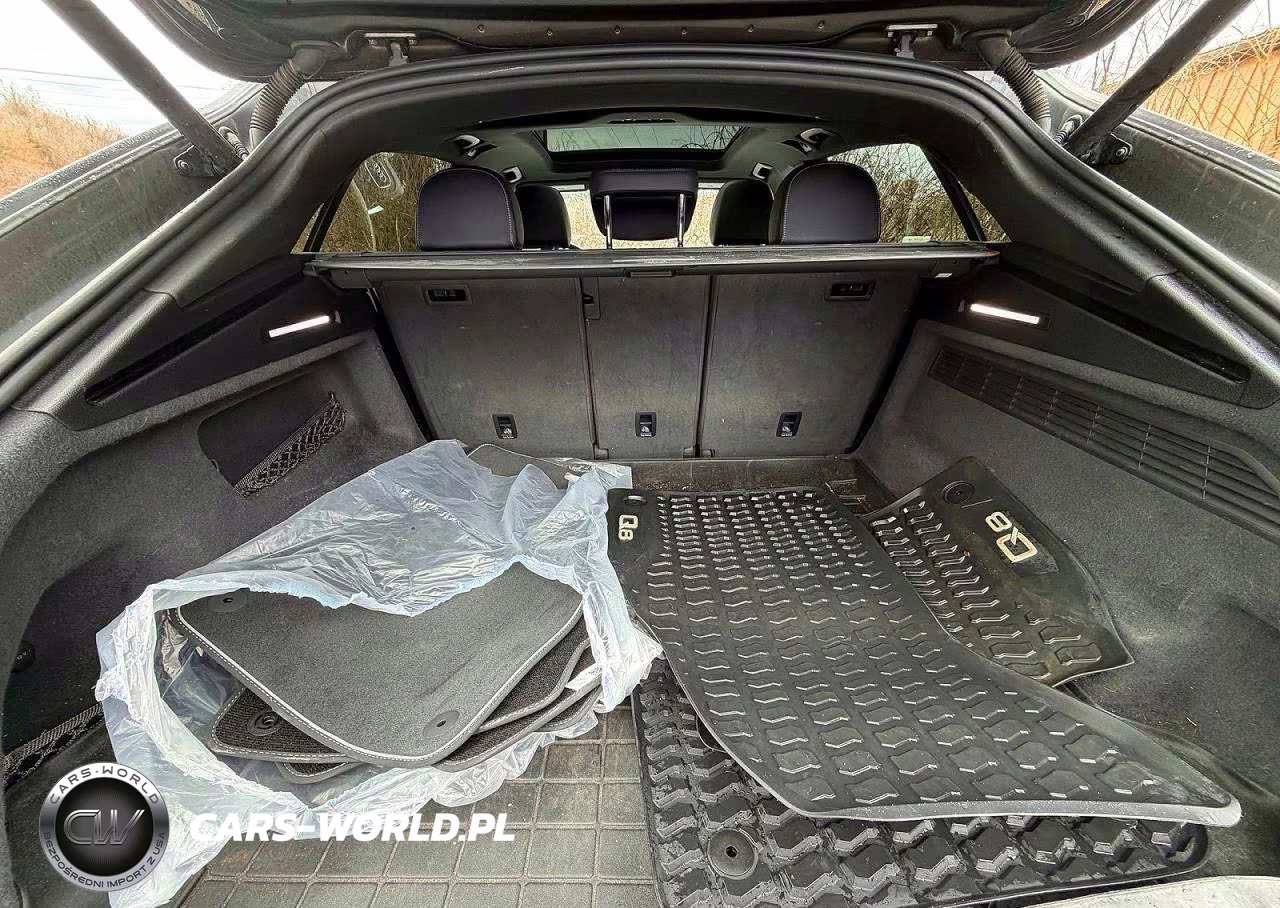 2019 Audi Q8 Premium Plus VIN:WA1BVAF19KD039112 - 12