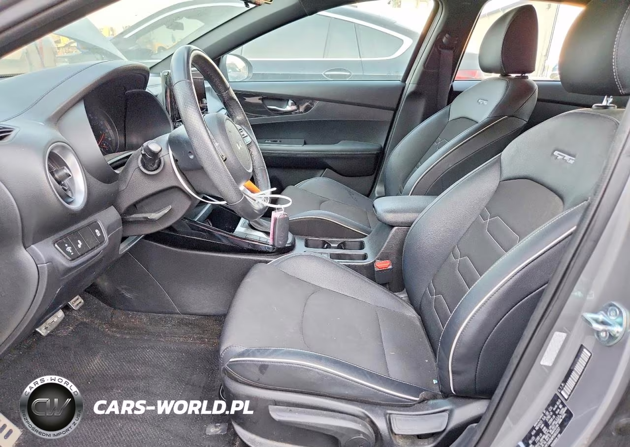 2023 Kia Forte Gt Line VIN:3KPF54AD4PE663237 - 7