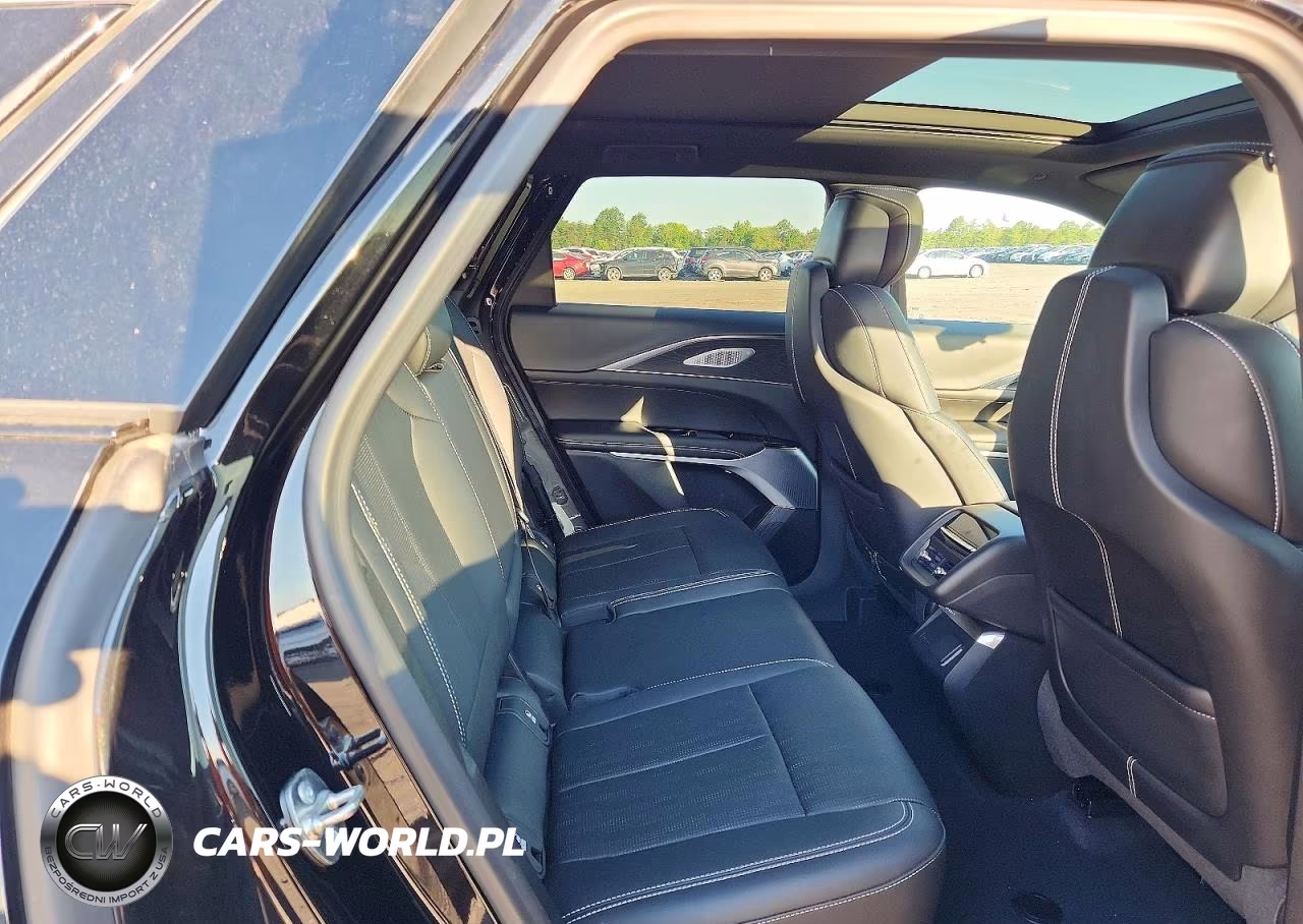 2025 Cadillac Lyriq Luxury 3 Rwd VIN:1GYKPTRL7SZ301246 - 11
