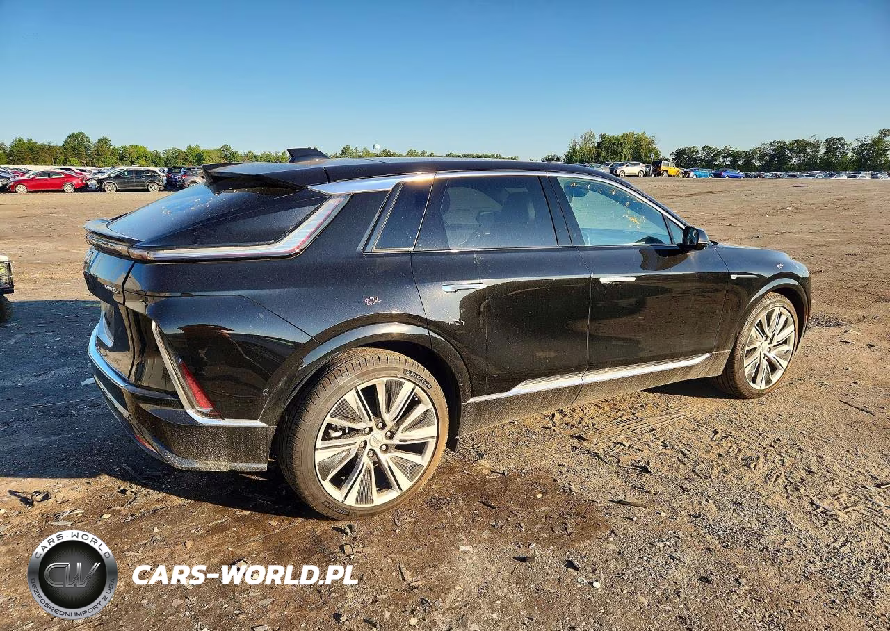 2025 Cadillac Lyriq Luxury 3 Rwd VIN:1GYKPTRL7SZ301246 - 3