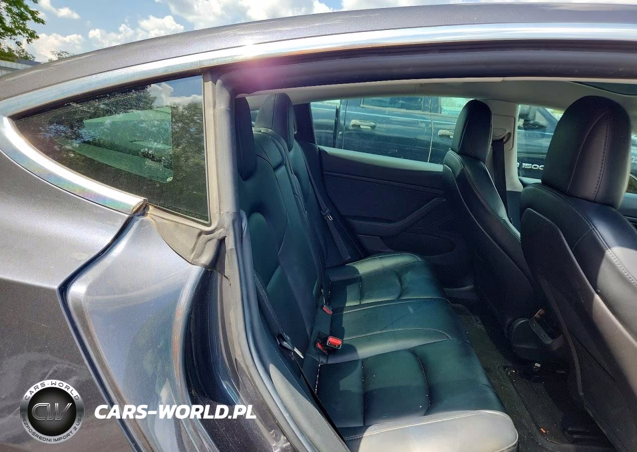 2019 Tesla Model 3 VIN:5YJ3E1EB0KF392898 - 10