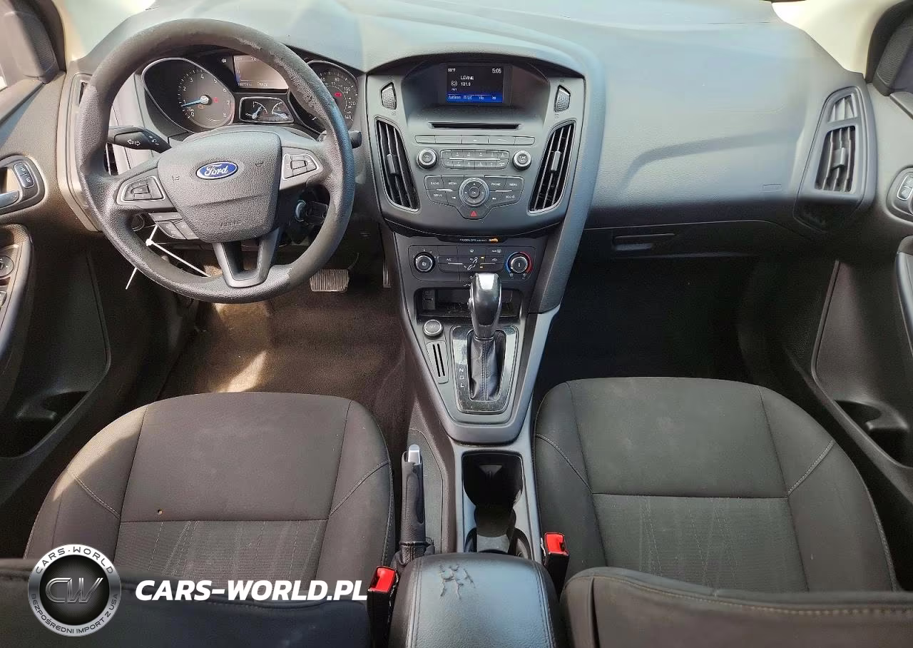 2016 Ford Focus Se VIN:1FADP3F23GL276646 - 8