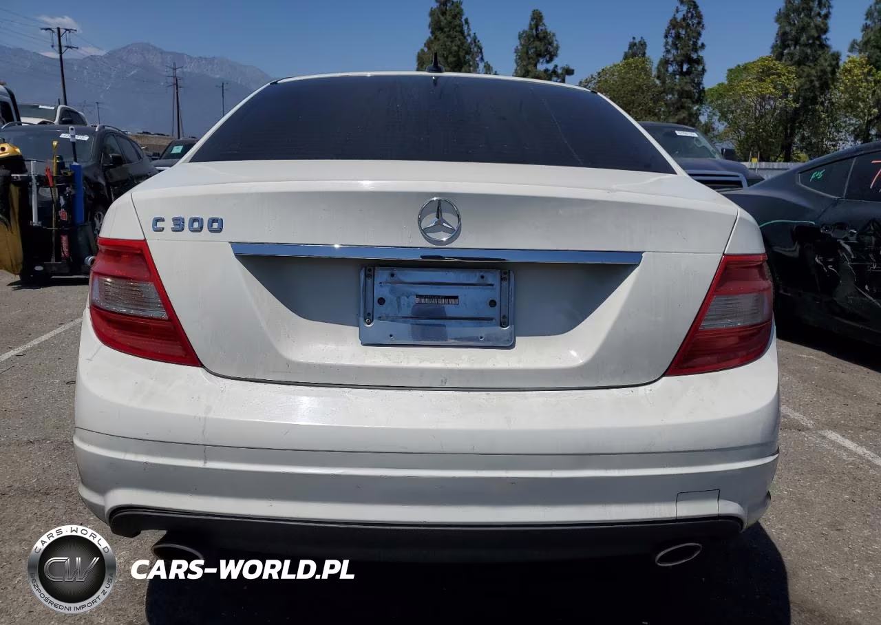 2011 Mercedes-Benz C 300 VIN:WDDGF5EB9BA451452 - 6