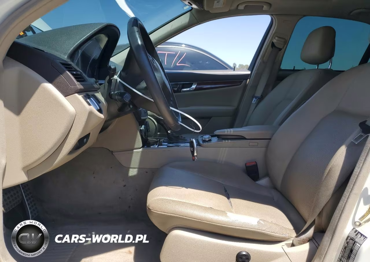 2011 Mercedes-Benz C 300 VIN:WDDGF5EB9BA451452 - 7