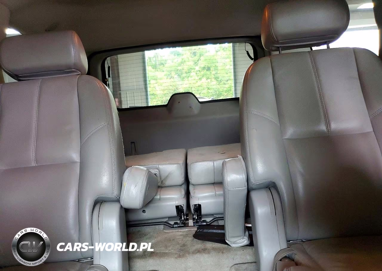 2007 Chevrolet Tahoe K1500 VIN:1GNFK13087J331328 - 10