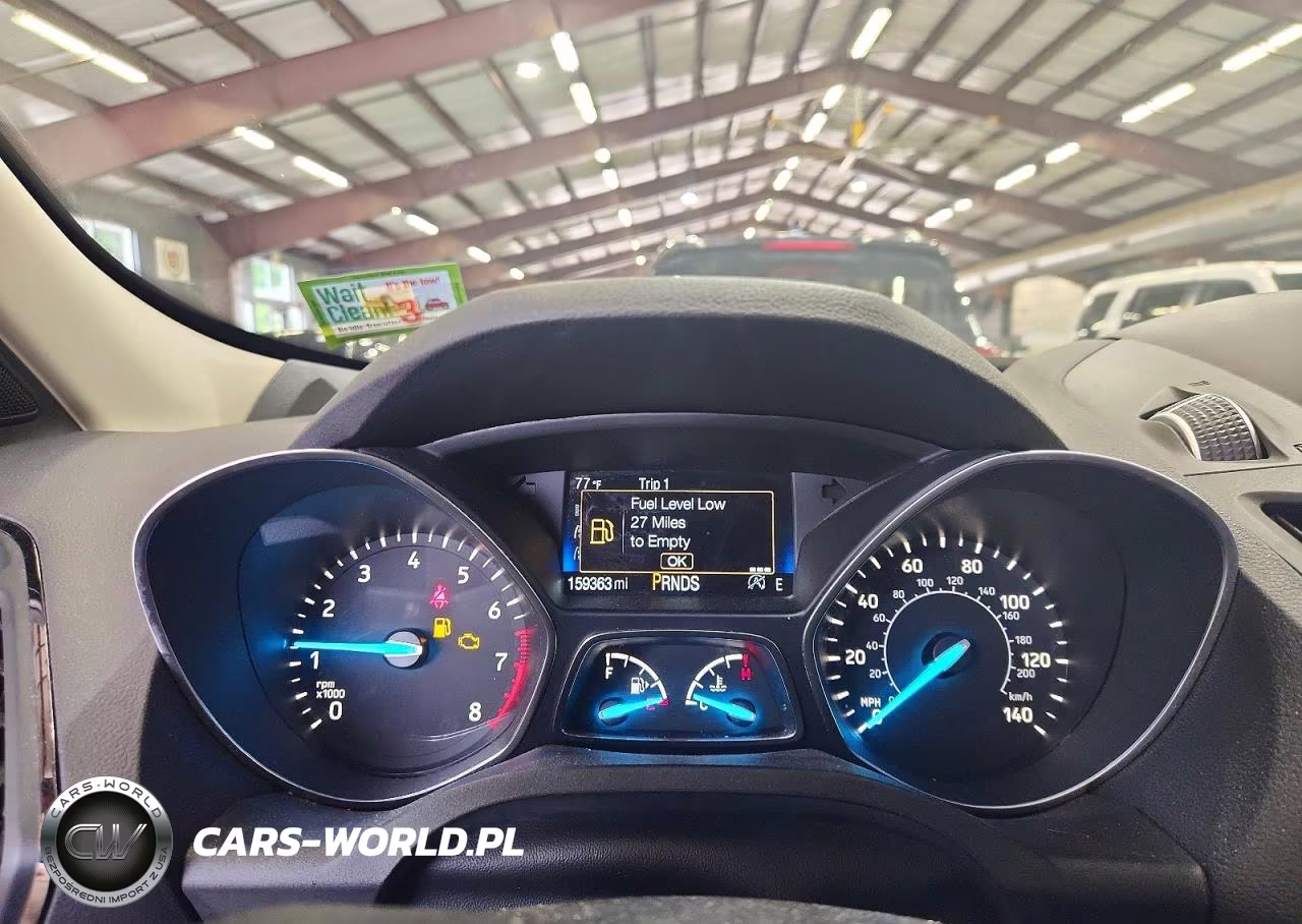 2018 Ford Escape Titanium VIN:1FMCU9J92JUA66963 - 9