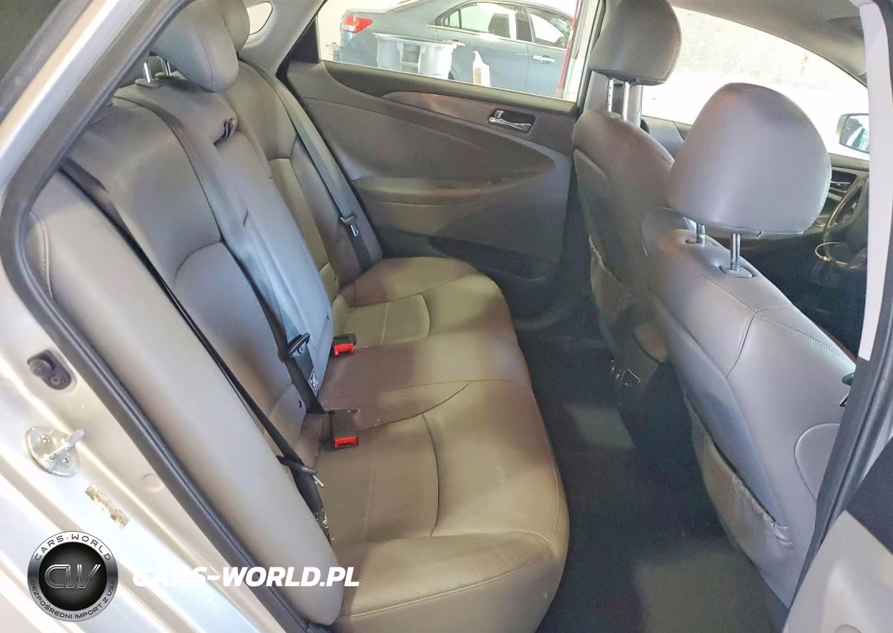 2012 Hyundai Sonata Hybrid VIN:KMHEC4A4XCA033751 - 10