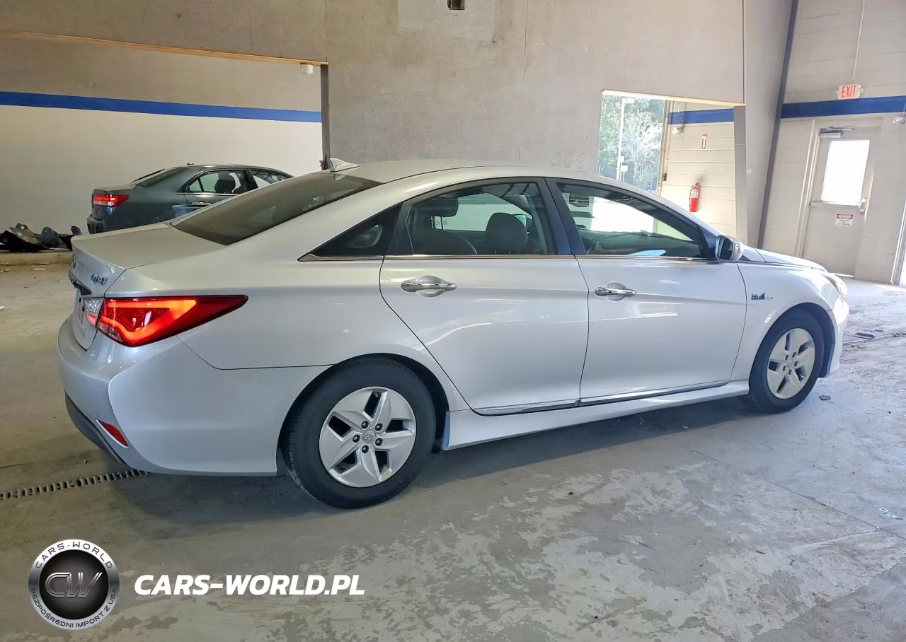 2012 Hyundai Sonata Hybrid VIN:KMHEC4A4XCA033751 - 3
