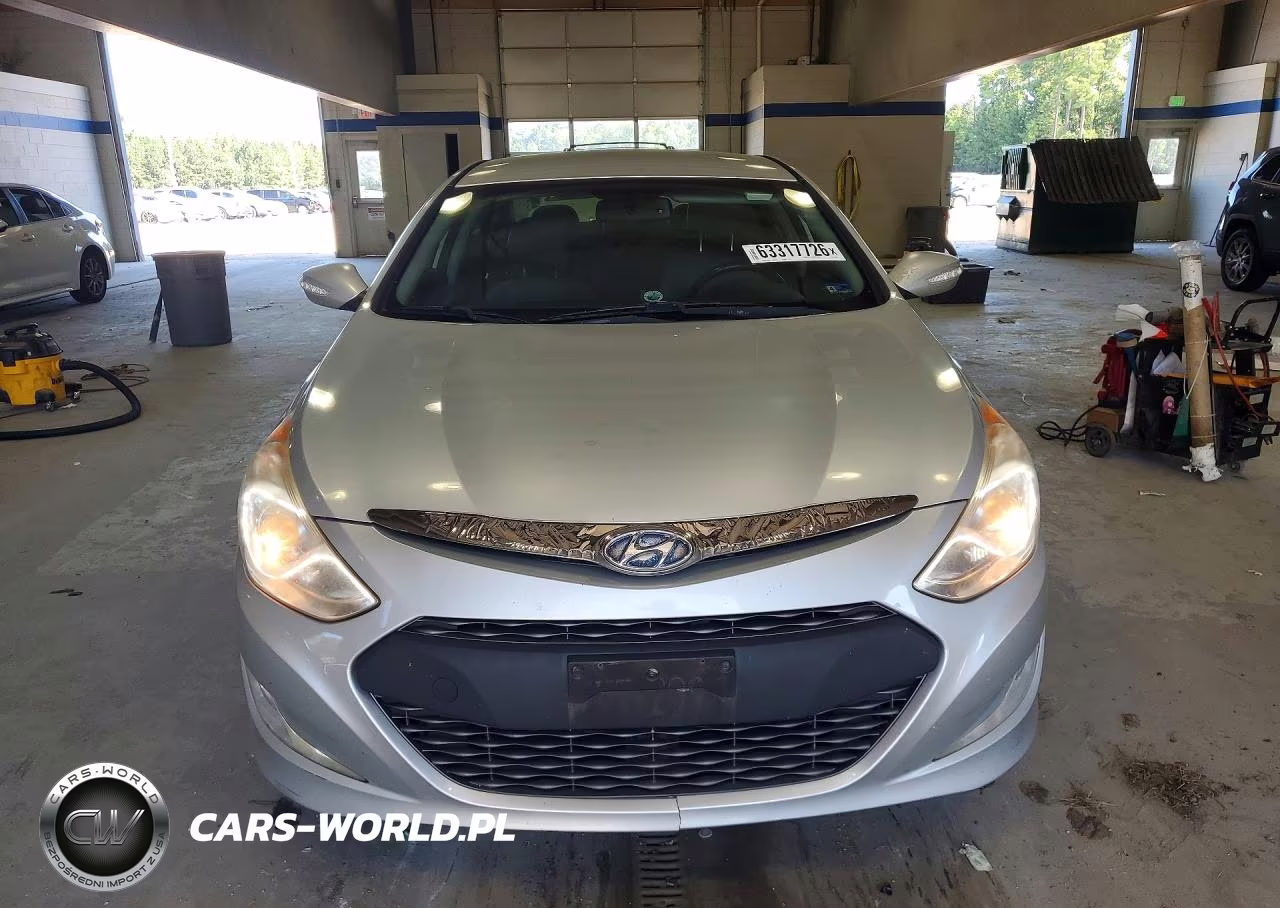 2012 Hyundai Sonata Hybrid VIN:KMHEC4A4XCA033751 - 5
