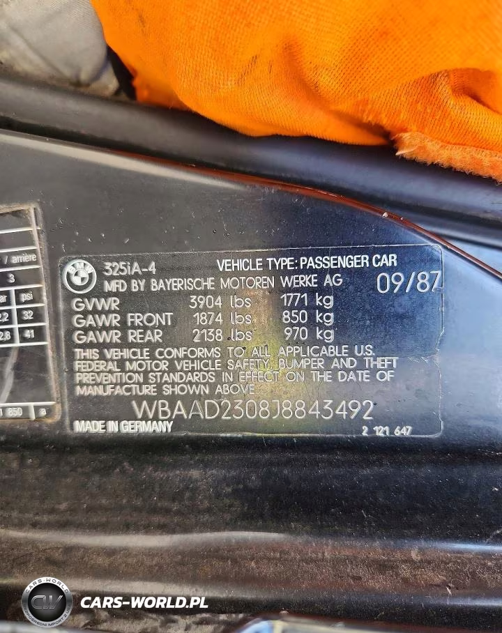 1988 BMW 325 I Automatic VIN:WBAAD2308J8843492 - 13