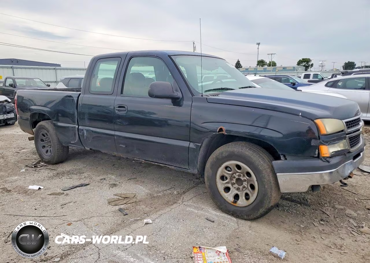 2007 Chevrolet Silverado C1500 Classic VIN:1GCEC19X27Z102179 - 4