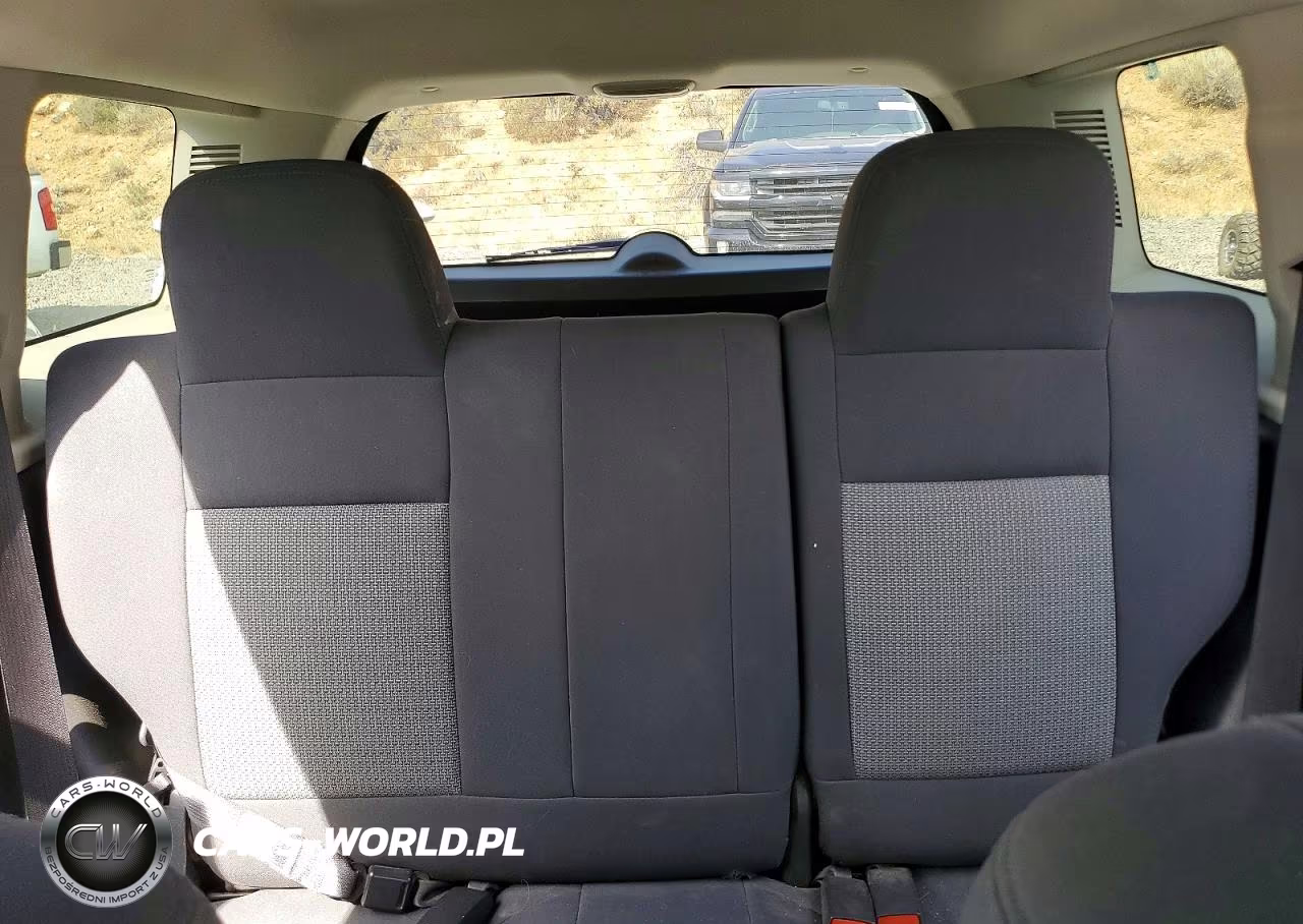 2010 Jeep Patriot Sport VIN:1J4NF2GB6AD528671 - 10