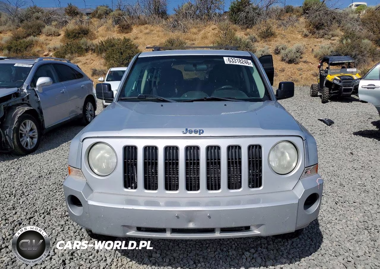 2010 Jeep Patriot Sport VIN:1J4NF2GB6AD528671 - 5
