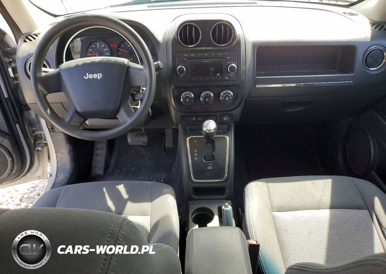 2010 Jeep Patriot Sport VIN:1J4NF2GB6AD528671 - 8