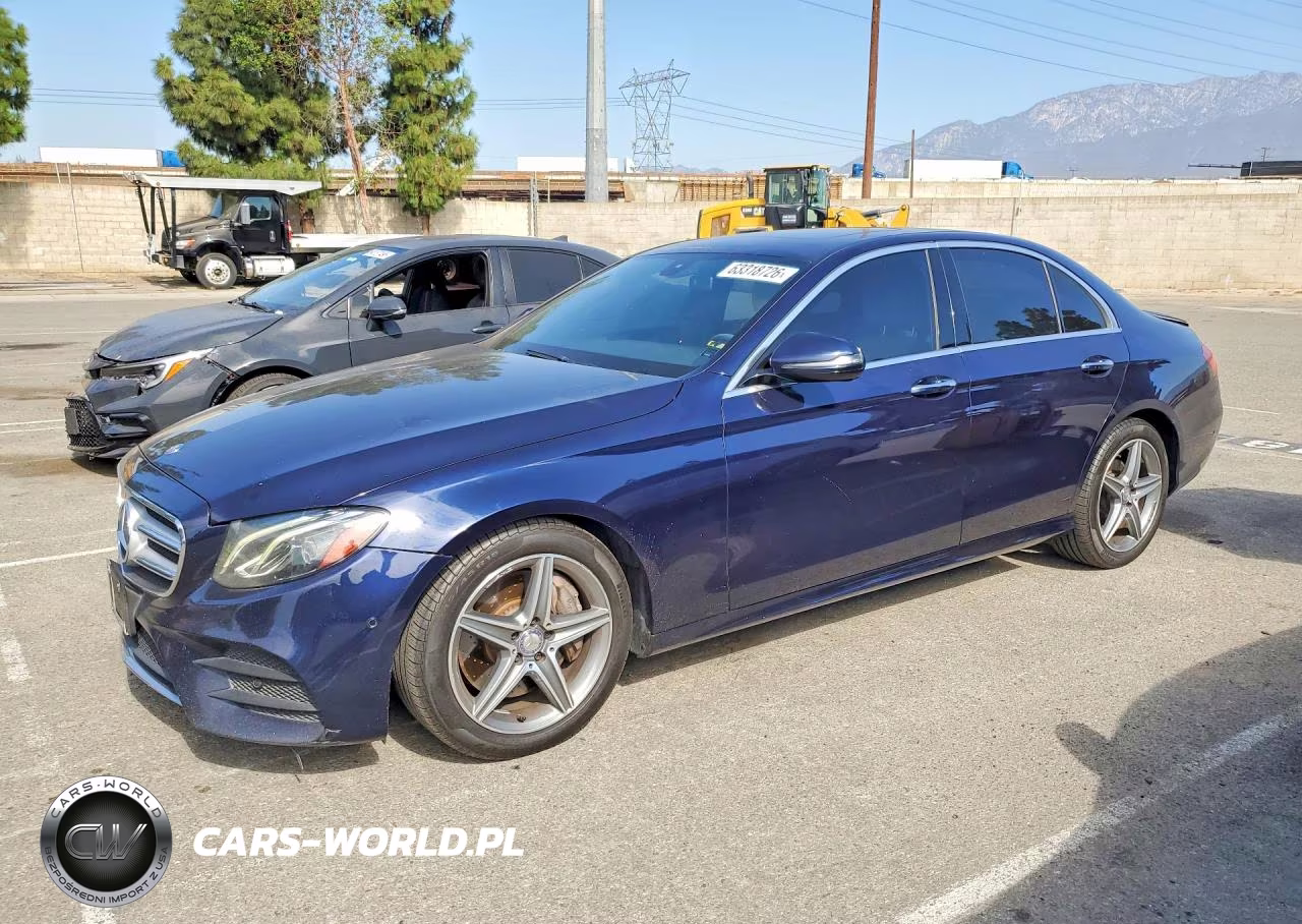 2017 Mercedes-Benz E 300 – zdjęcie 1 z 12