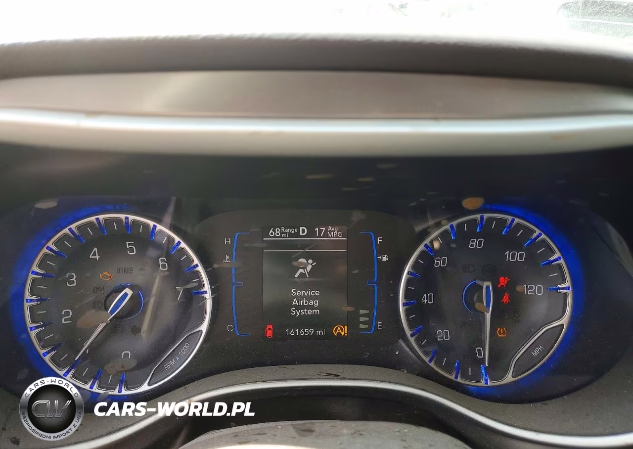 2017 Chrysler Pacifica Touring L VIN:2C4RC1BG9HR777079 - 9