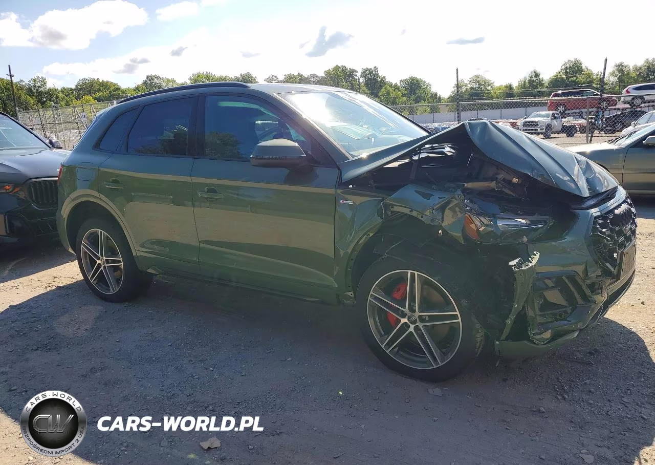 2024 Audi Q5 E Premium Plus 55 VIN:WA1E2AFY9R2093731 - 4