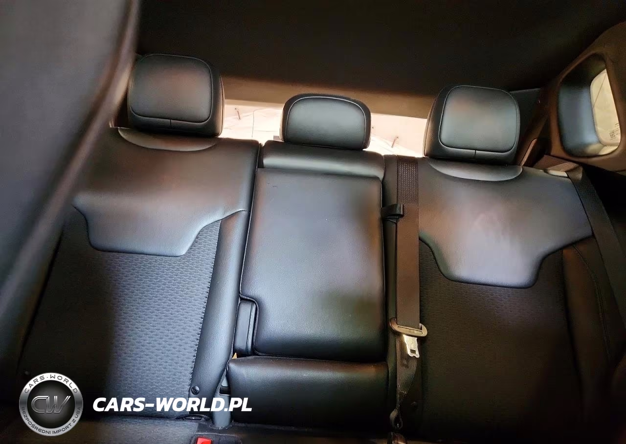 2023 Jeep Compass Latitude VIN:3C4NJDBN8PT553852 - 10
