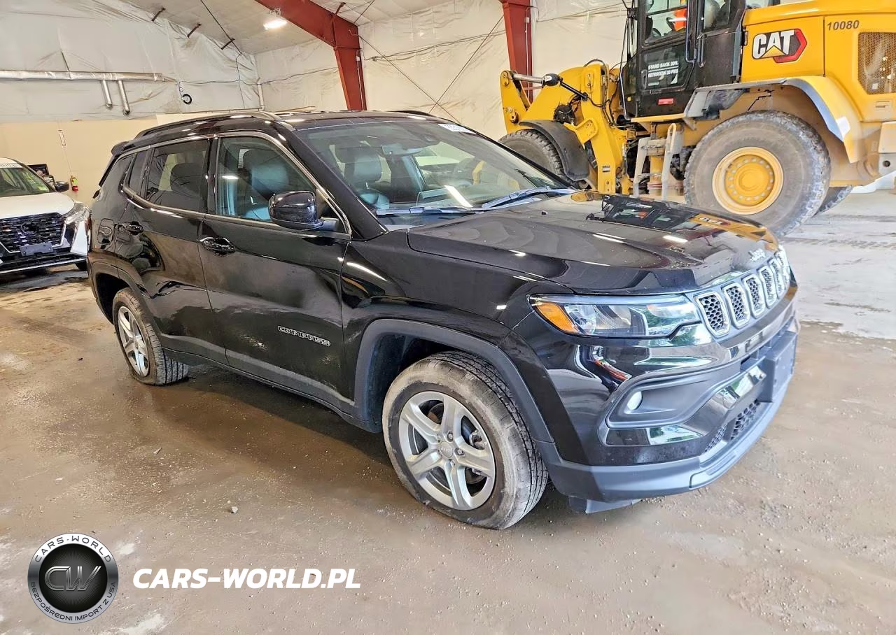 2023 Jeep Compass Latitude VIN:3C4NJDBN8PT553852 - 4