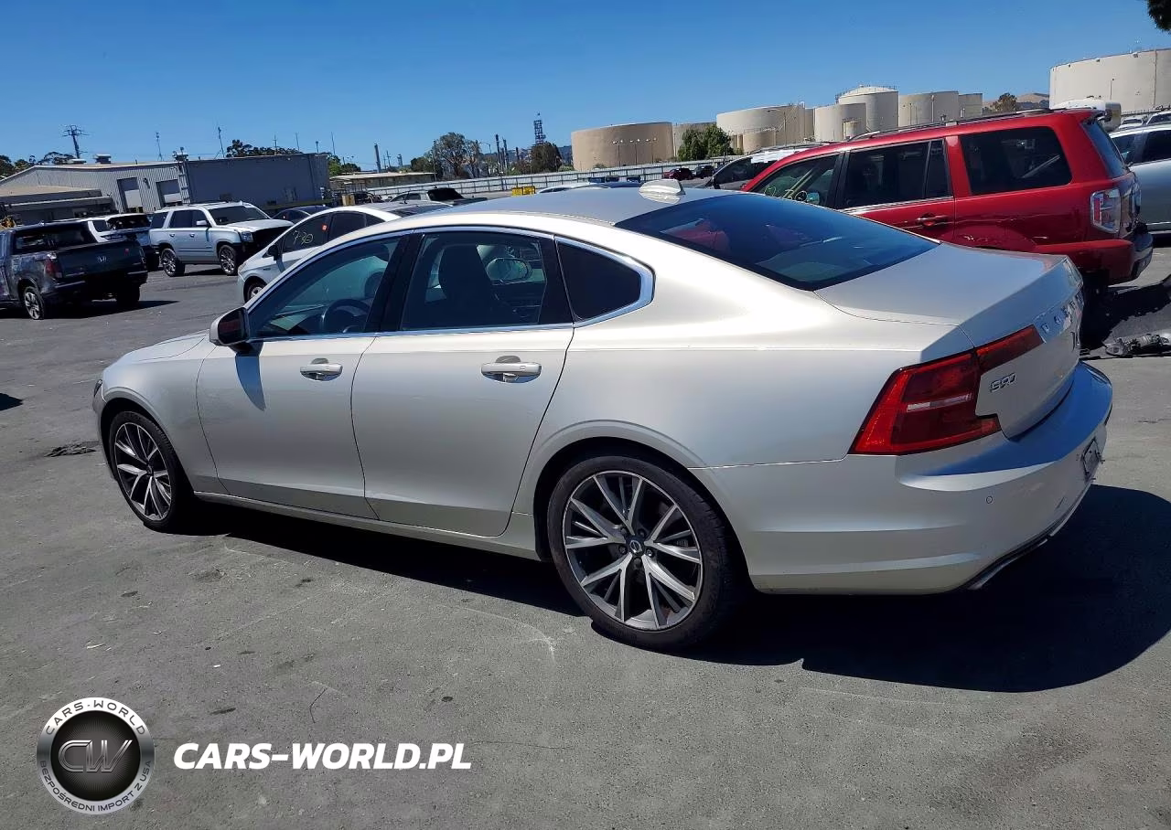 2017 Volvo S90 T6 Momentum VIN:YV1A22MK0H1016091 - 2
