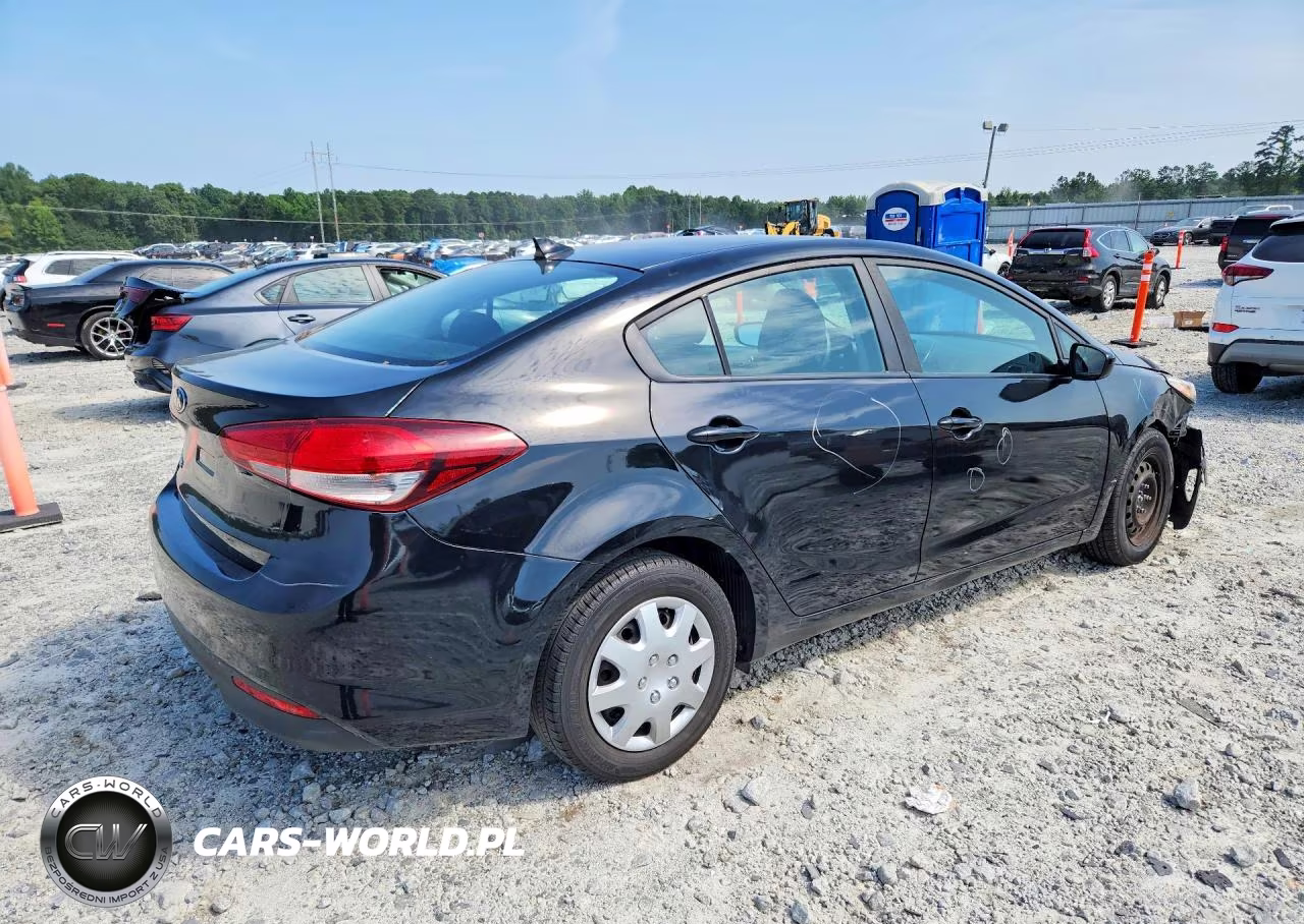 2018 Kia Forte Lx VIN:3KPFK4A74JE165422 - 3