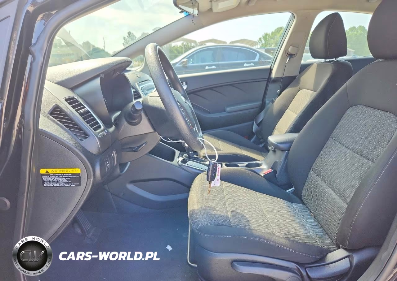 2018 Kia Forte Lx VIN:3KPFK4A74JE165422 - 7