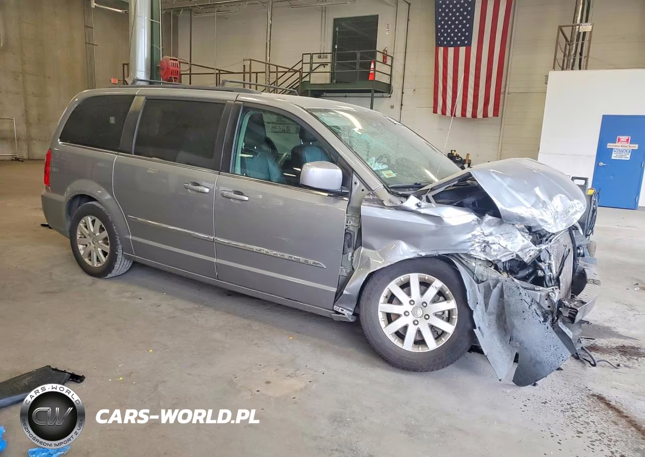 2016 Chrysler Town & Country Touring VIN:2C4RC1BG2GR298730 - 4