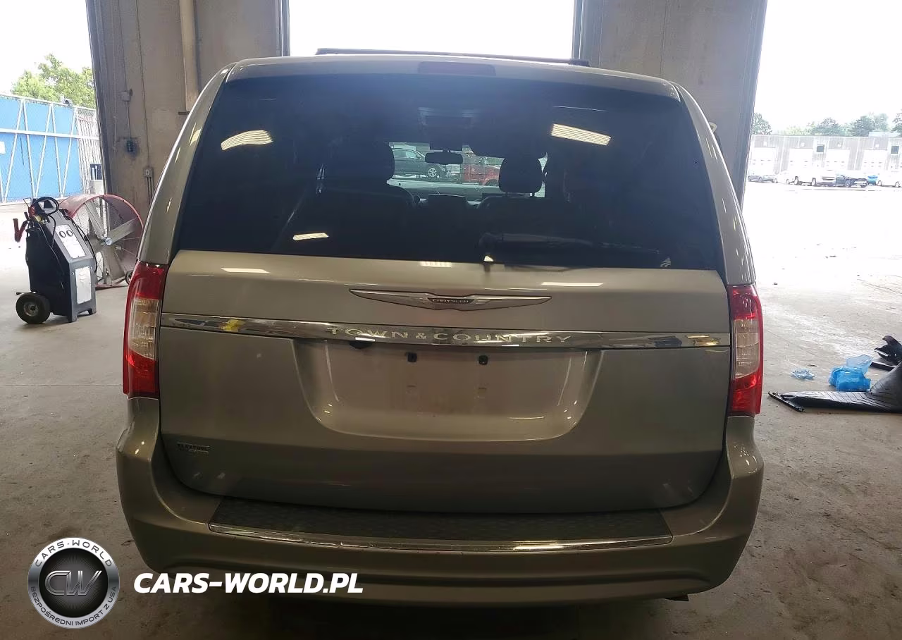 2016 Chrysler Town & Country Touring VIN:2C4RC1BG2GR298730 - 6